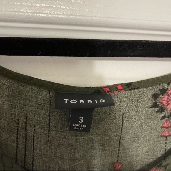 Torrid Patterned Swing Tank - Picture 2 of 5